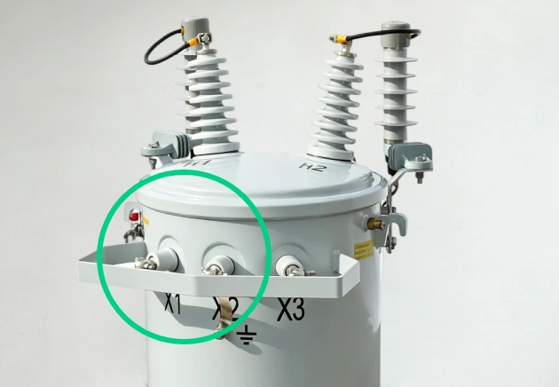 LV Bushings of 150 kVA Pole Mounted Transformer