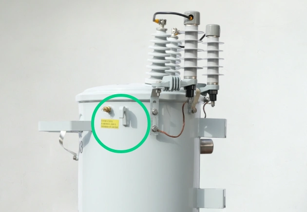 Lifting Lugs of 150 kVA Pole Mounted Transformer