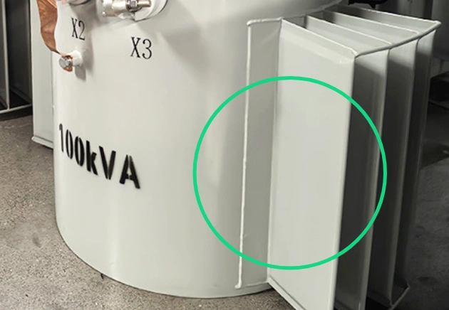 Corrugated Tank & Surface Cooling Fins of 100 kVA Pole Mounted Transformer