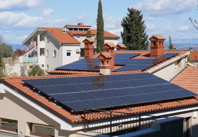 25 kVA Pole Mounted Transformer Application: Renewable Energy & Distributed Solar Backfeed